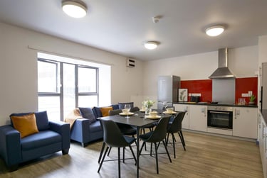1 bed studio, Kingston Hall Road, City Centre, Kingston, KT12BP - Image 1